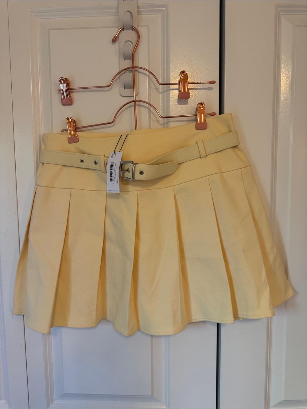 Nasty Gal Pale Yellow Pleated Mini Skirt with Matching Belt